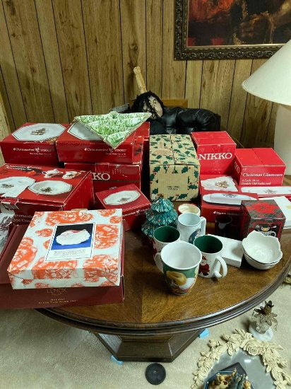 CHRISTMAS DISHWARE/ Glasses/ more