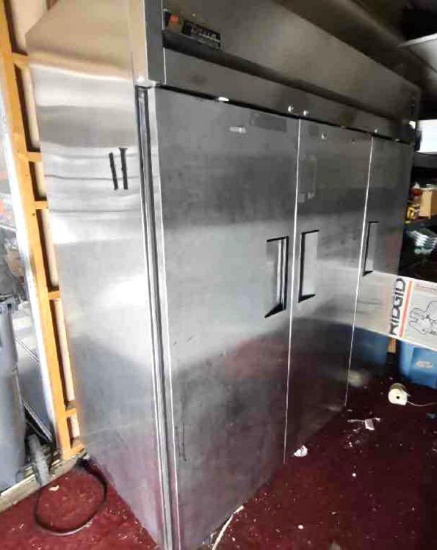 True Model TA3R-3S 3 door Refrigerator-Works Great-This item will need to be picked up in Huxley IA