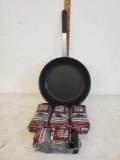 Homax Steel Wood 16 pads, Frying pan