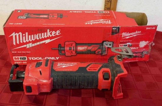 Milwaukee cut out tool