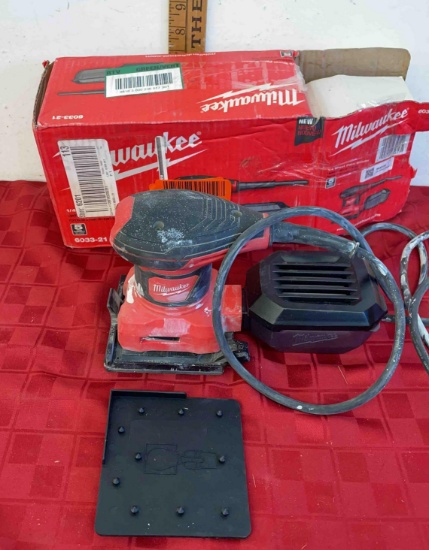 Milwaukee 1/4? sheet palm Sander