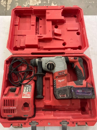 Milwaukee 18v Rotary Hammer drill with 5.0 battery and charger