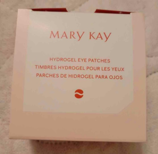 Mary Kay Hydrogel Eye Patches containing 30 pair Value: $40.00