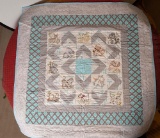 Custom handmade baby quilt Custom baby quilt with animals in the center of the quilt. . Quilt