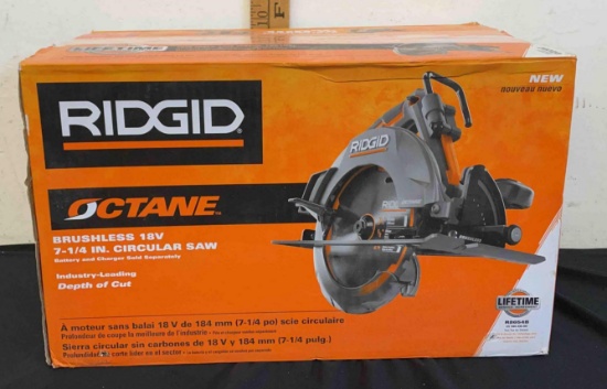 Ridgid Brushless 18V 7-1/4 in Circular Saw ( tested works)