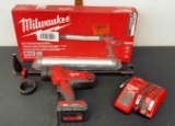 Milwaukee M18 Cordless 20oz sausage caulk and adhesive gun Kit (tested works)