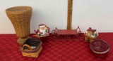 Longaberger kit little gift, Santa chimney topper and more