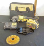 DeWalt 4-1/4? -6? Grinder Kit 60V