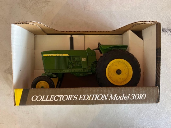 John Deere, 1960 model 3010 tractor - collector?s edition