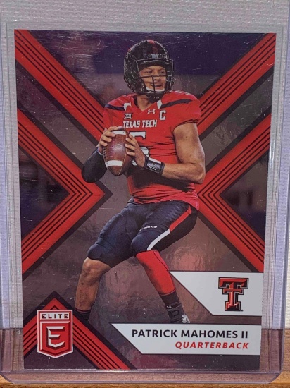 2018 and Panini Patrick Mahomes elite draft picks Football card