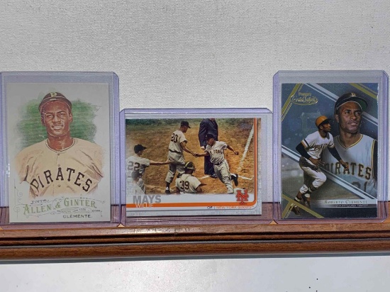 assorted Baseball Cards Clemente, Mays