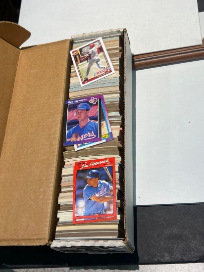 Lot of unchecked baseball
