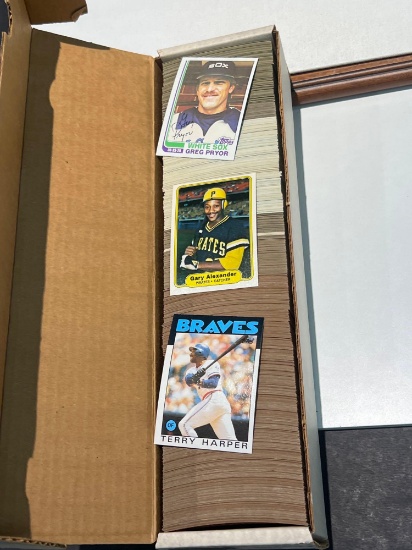 Lot of unchecked baseball