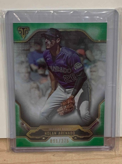 2020 tops Nolan Arenado green border baseball card