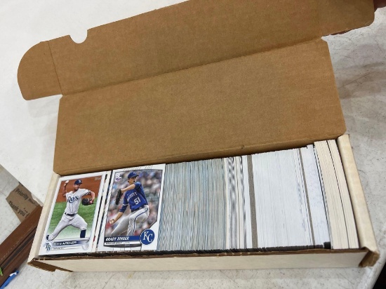 Lot of unchecked baseball