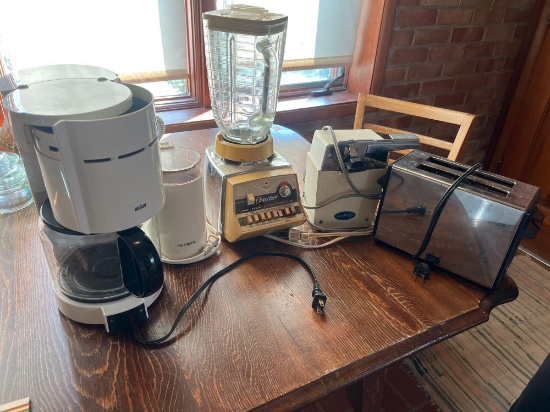 vintage kitchen appliances