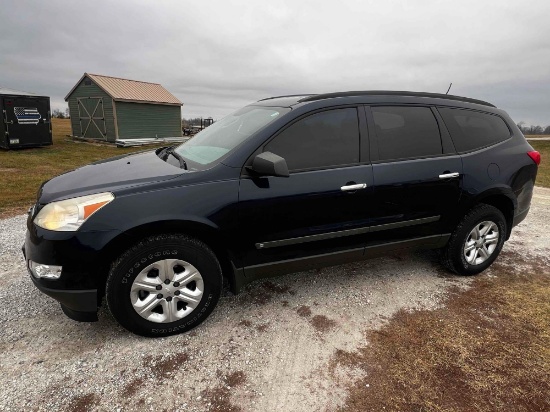 2009 Chevy Traverse LS AWD 177k Miles runs and drives see description