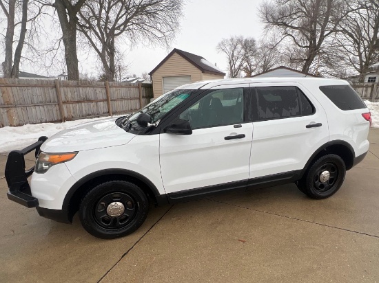 8483-2013 Ford Explorer AWD Police Interceptor 178k miles Runs and Drives as it should