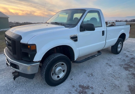 86406-2008 Ford F-250 XL Super Duty 4x4 85k miles with Tommy Gate and snow plow mount