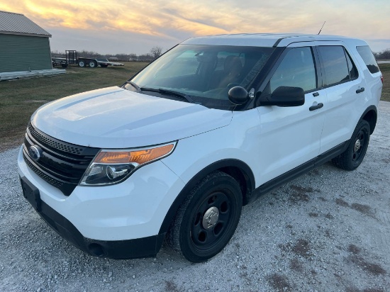 31476-2013 Ford Explorer AWD by Police Interceptor with 189k miles runs and drives