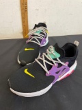 Tennis Shoes Nike like new