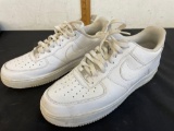 Tennis Shoes Nike in good condition