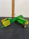 1/16th Ertl John Deere hay baler