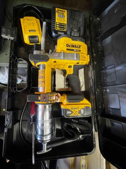 Nice 20v DeWalt grease gun with charger and battery