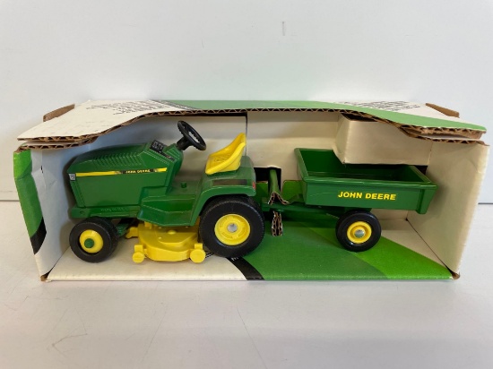 John Deere Lawn & Garden Tractor with Dump Cart