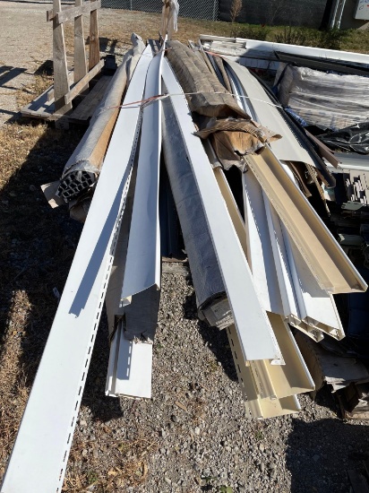 Mixing pallet siding