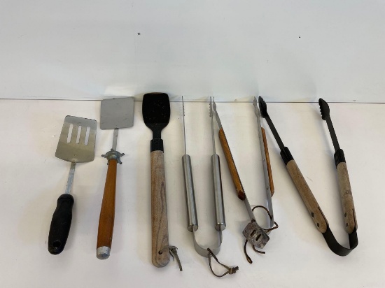 Kitchen cooking utensils