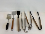 Kitchen cooking utensils