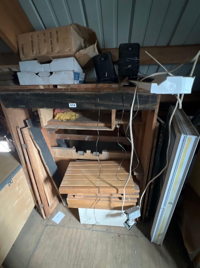 miscellaneous garden parts, spindles, speakers