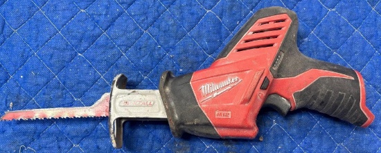 Milwaukee 12volt reciprocating saw