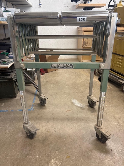 General International accordion conveyor