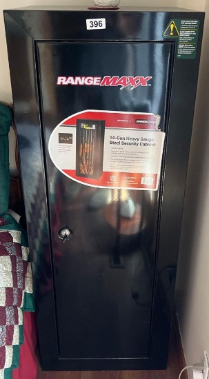 Range Maxx 21" w x 16" d x 55" h 14 gun safe