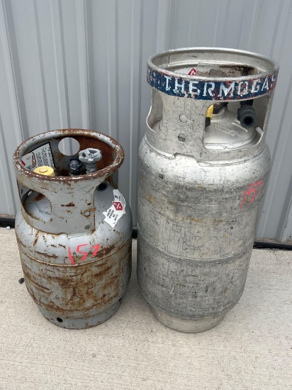 2 propane tanks
