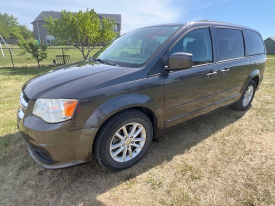 1 Owner 2015 Dodge Grand Caravan SXT 176k miles