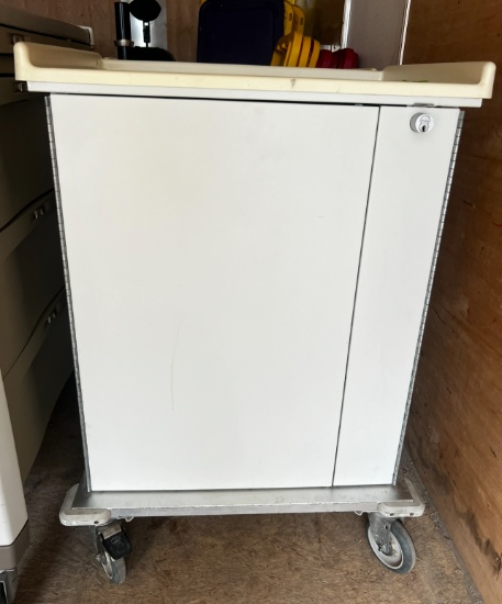 Med cart no keys can be used as a tool box or storage!