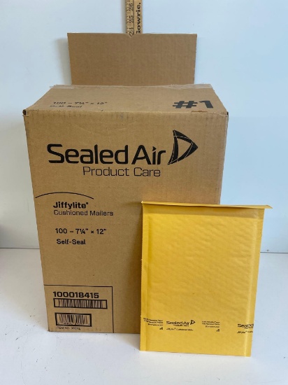 cushioned Mailers self-seal