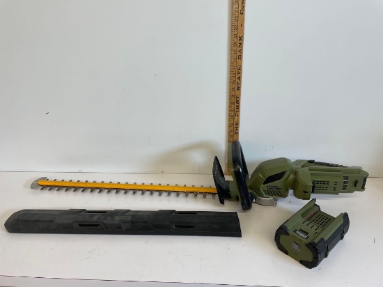 Green Machine Cordless hedge Trimmer