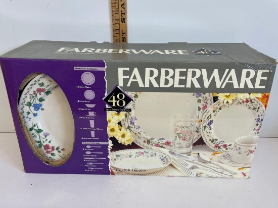 Dinnerware set new