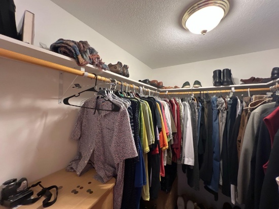 Contents of mens closet! Tons of clothes- most size XLXXL