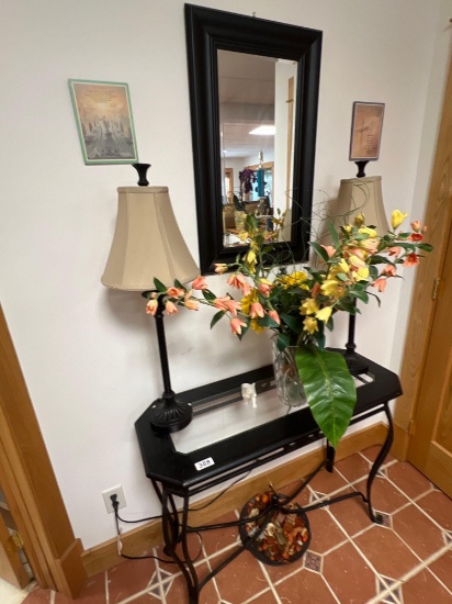 Table with decor