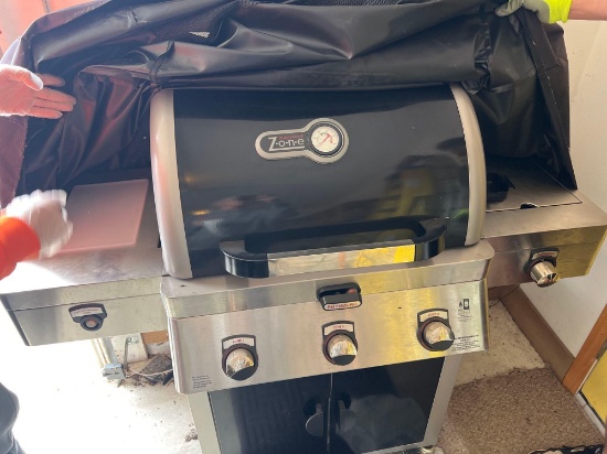 Brinkmann Grill with rotisserie and side grill