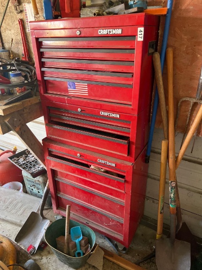 Craftsman tool box with lots of nice tools