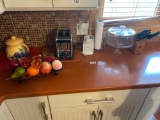 Counter appliances and decor