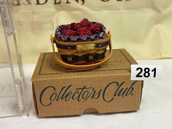 2001-2 JW COLLECTION MINIATURE RASPBERRY BASKET
