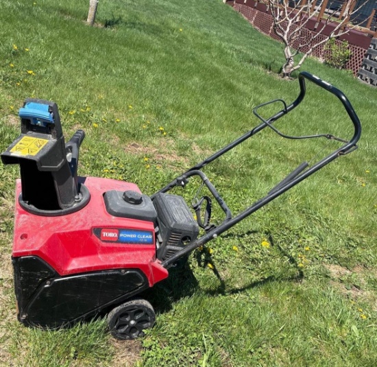 Toro Power Clear snow blower 721 series