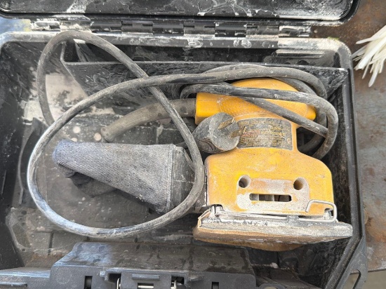Dewalt palm sander